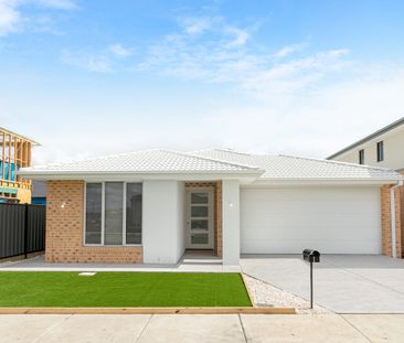 Generous family home - Photo 2