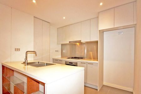 Spacious Modern Apartment 2 Beds + Study | As 3 beds - Photo 3