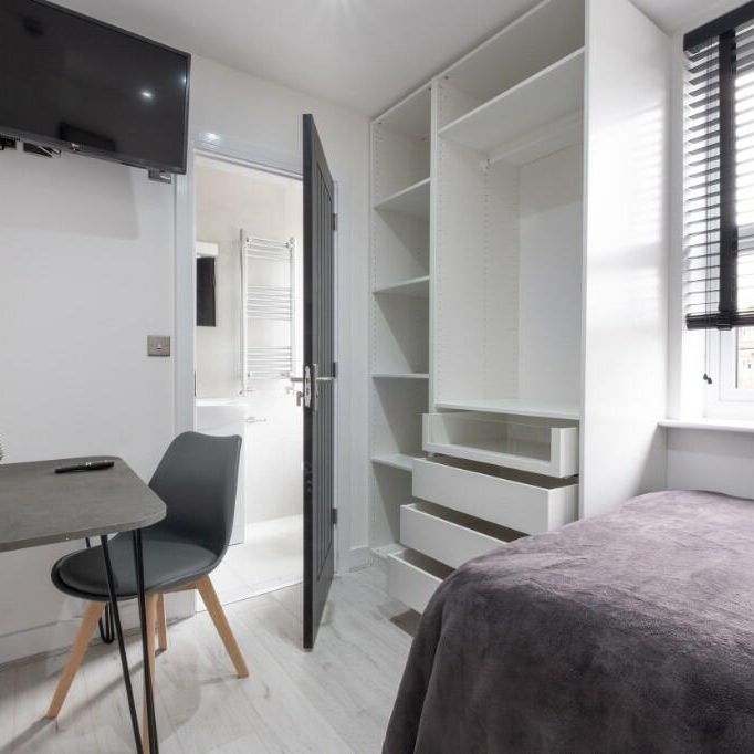 6 bedroom house to rent - Photo 1