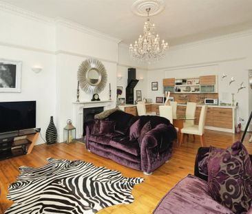 3 bedroom apartment to rent - Photo 2