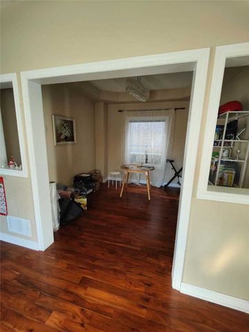 For Lease - 26 English Oak Drive, Richmond Hill, Ontario - Photo 2