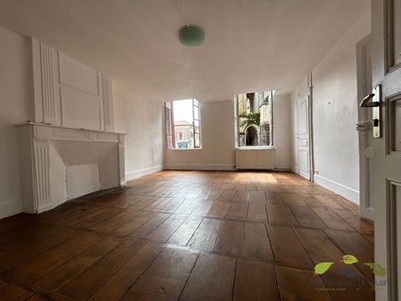 Location Appartement 3 pièces 86m² ST LEONARD DE NOBLAT 87400 - Photo 2
