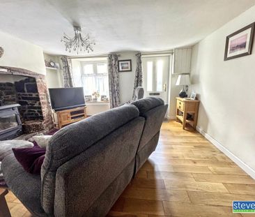 3 bedroom end of terrace house to rent - Photo 3