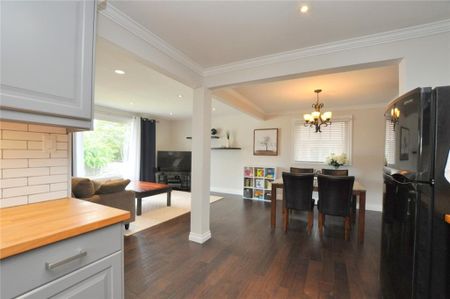 59 Jameston Ave, Hamilton - 3 Bedroom Main Floor Unit - Photo 2