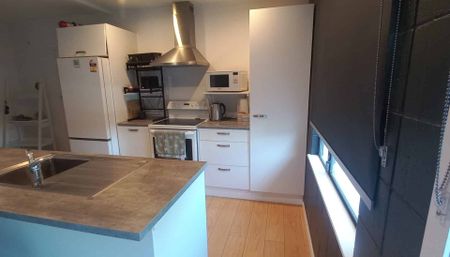 Renovated Family Home - Photo 3