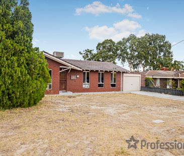 15 Balgonie Avenue, Girrawheen WA 6064 - Photo 5