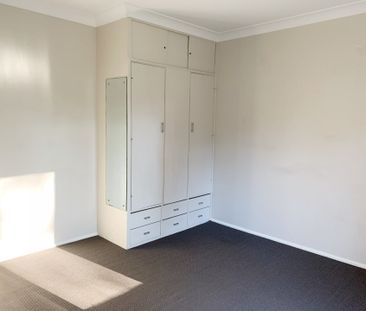 EAST TAMWORTH - Two Bedroom Unit with Split System - Photo 1