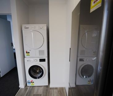 These are great studio rooms, within walking distance to local shop... - Photo 2