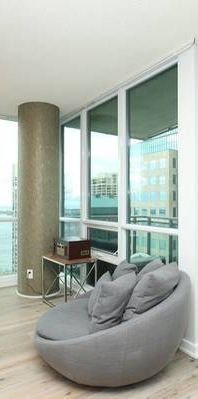 Beautiful 2 Bed, 2 Bath with Balcony and Gorgeous Upscale Decor - Photo 1