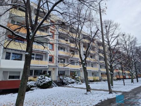 Gemütliche Wohnung mit Balkon und Einbauküche - Photo 5