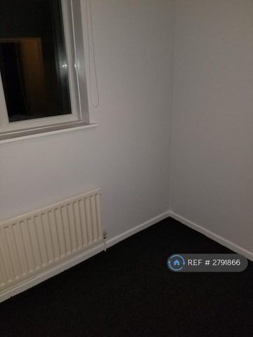 3 bedroom detached house to rent - Photo 4