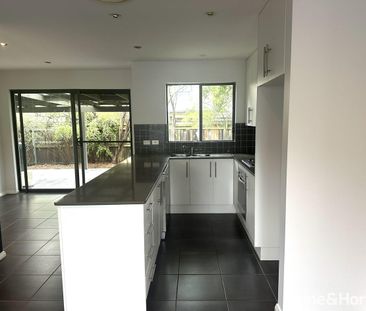 3 Bedroom Unit - Photo 4