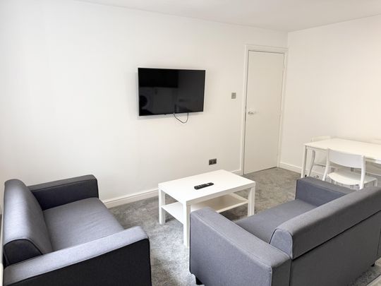Flat 41, Samara Plaza, LS2 9DU, Leeds - Photo 1