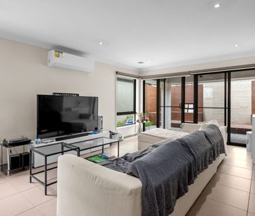 Large Family Home in Berwick - Photo 3