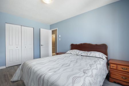 For Lease - 2041 Arrowsmith Drive Unit# 201B, Beacon Hill North - South and Area, Ontario - Photo 2