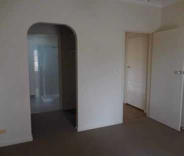 2 Bedrooms, 2 Bathrooms! - Photo 3