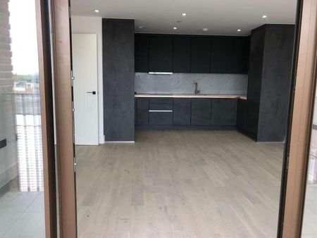 Colts Village Apartments, Barking Road, London, E6 - Photo 2