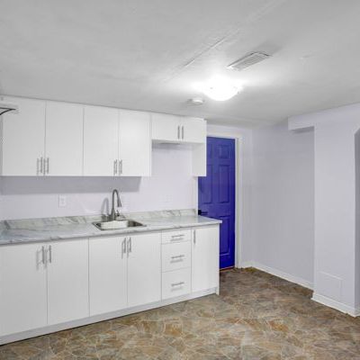 For Lease - 58 Avenue Street Unit# Lower, Oshawa, Ontario - Photo 1