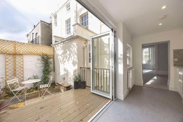 Clarence Road, Cheltenham, GL52 - Photo 1