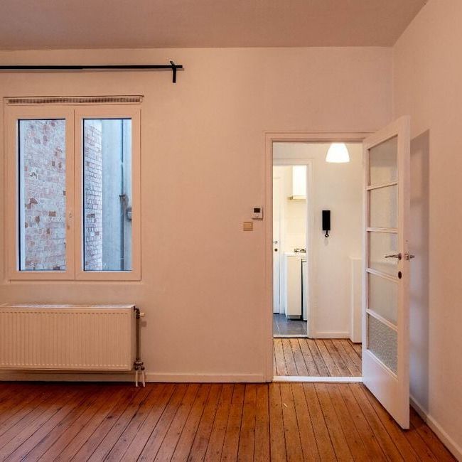 Appartement te huur in Berchem voor € 750 met 1 slaapkamer - Photo 1