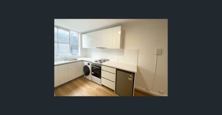 Modern Studio Apartment in the Heart of Darlinghurst - Photo 2