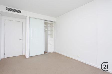 Luxury Waterfront Apartment – 10th Floor - Photo 5