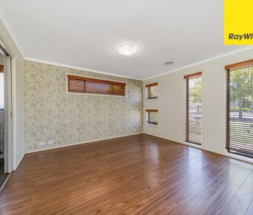 70 Overall Avenue, Casey ACT 2913 - House For Rent | Domain - Photo 6