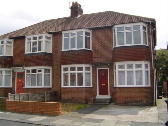 2 bed flat to rent in Angerton Gardens, Fenham, NE5 - Photo 1