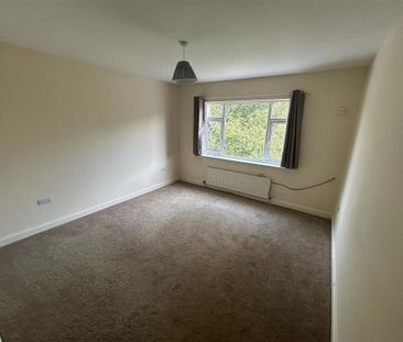 4 bedroom detached house to rent - Photo 5