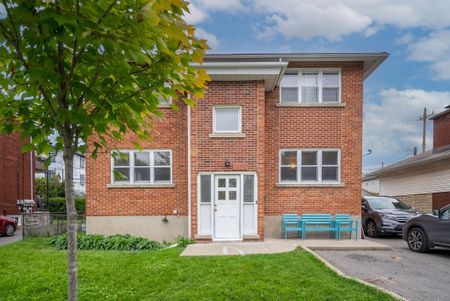 For Lease - 2495 Falcon Avenue, Billings Bridge - Riverside Park and Area, Ontario - Photo 3