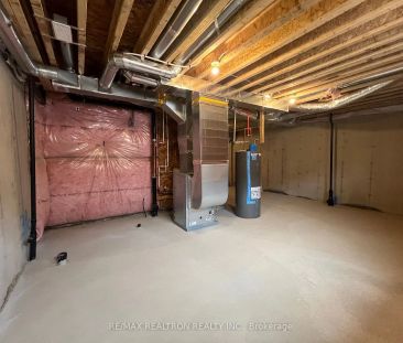 Condo Townhouse For Lease | W9250716 - Photo 2