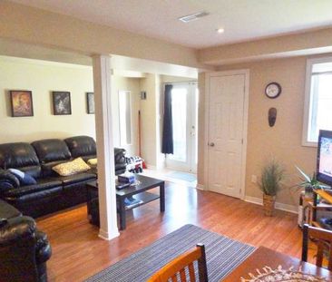 1BR WALKOUT BSMT APT, SEP ENTRANCE, PET FRIENDLY - Photo 4