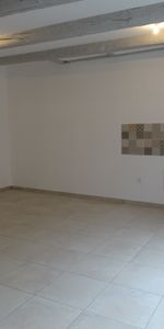 Location Appartement 2 pièces 46m² TINTENIAC 35190 - Photo 4