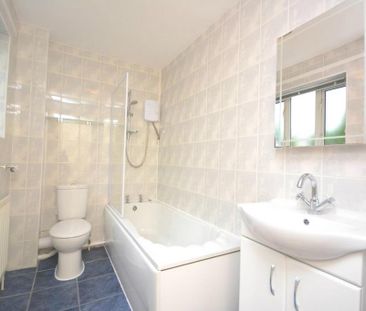 2 bedroom ground floor flat to rent - Photo 6