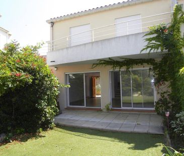 Location Marseille 13012 Maison de ville 4 pièces Saint Barnabé avec terrasse, jardin et un garage - Photo 6