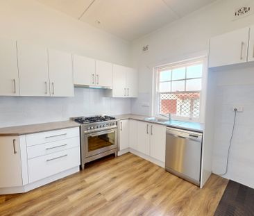 155 Parry Street, Hamilton East NSW 2303 - Photo 6