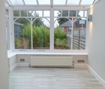 3 bedroom semi-detached house to rent - Photo 3