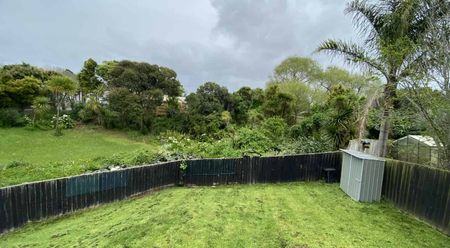 4 Bedrooms House for rent - Photo 2