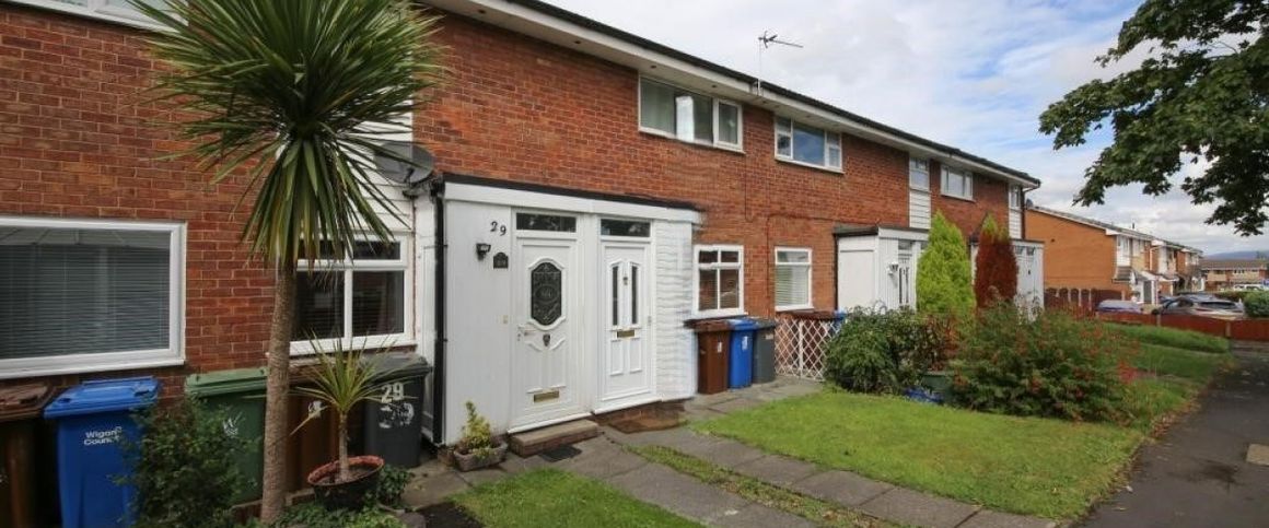 Silverdale Road, Orrell, Greater Manchester, UK - Photo 1