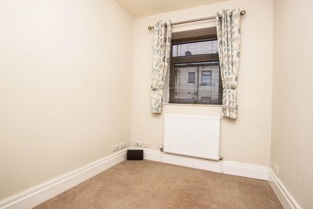 3 bedroom House To Let - Photo 5
