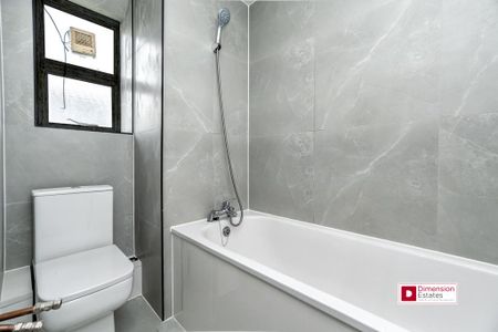 4 bedroom flat to rent - Photo 4