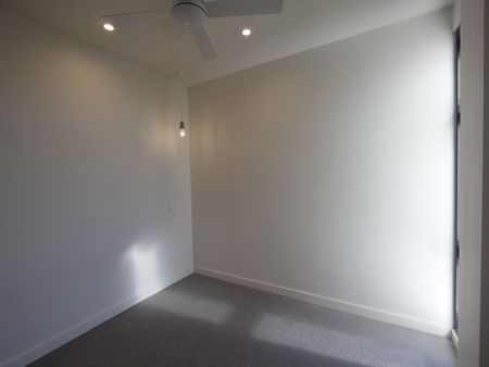 Spacious 2 Bedroom Apartment - Photo 5