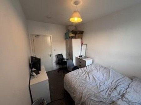 4 bedroom house share to rent - Photo 3