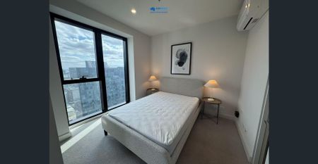 【Melbourne CBD Furnished 2-Bedroom Apartment】Move In Immediately & Enjoy Sunlit Living! - Photo 2
