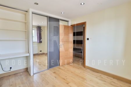 3-Bed, 2-Reception Terraced House – Borehamwood, WD6 5LB - Photo 5