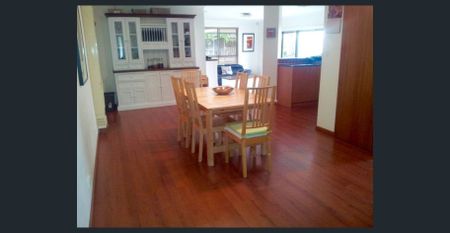 The Perfect Family Environment - Magill Primary just a walk away! - Photo 5