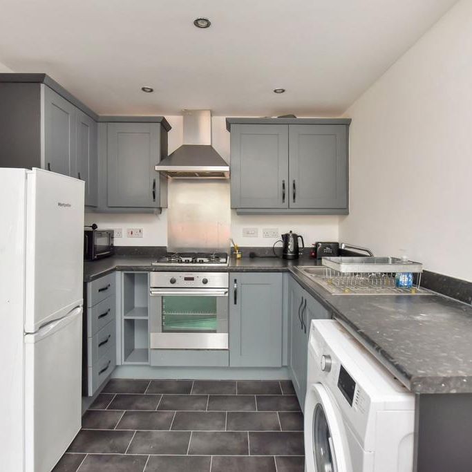 2 bedroom flat to rent - Photo 1