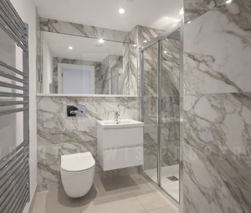 Stunning One-Bedroom Apartment with Gym Access – Avenue Road, N6 5DS - Photo 6