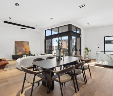 Luxury living in the heart of Applecross - Photo 3