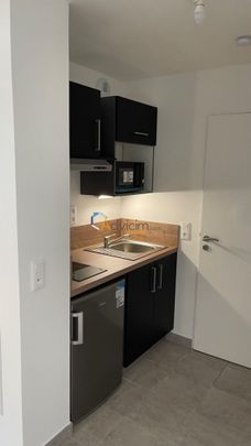F1 de 20.85 m² avec terrasse - Photo 1